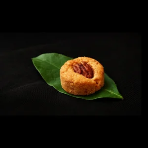 Walnut Shortbread on a Green Leaf_福桃酥_single